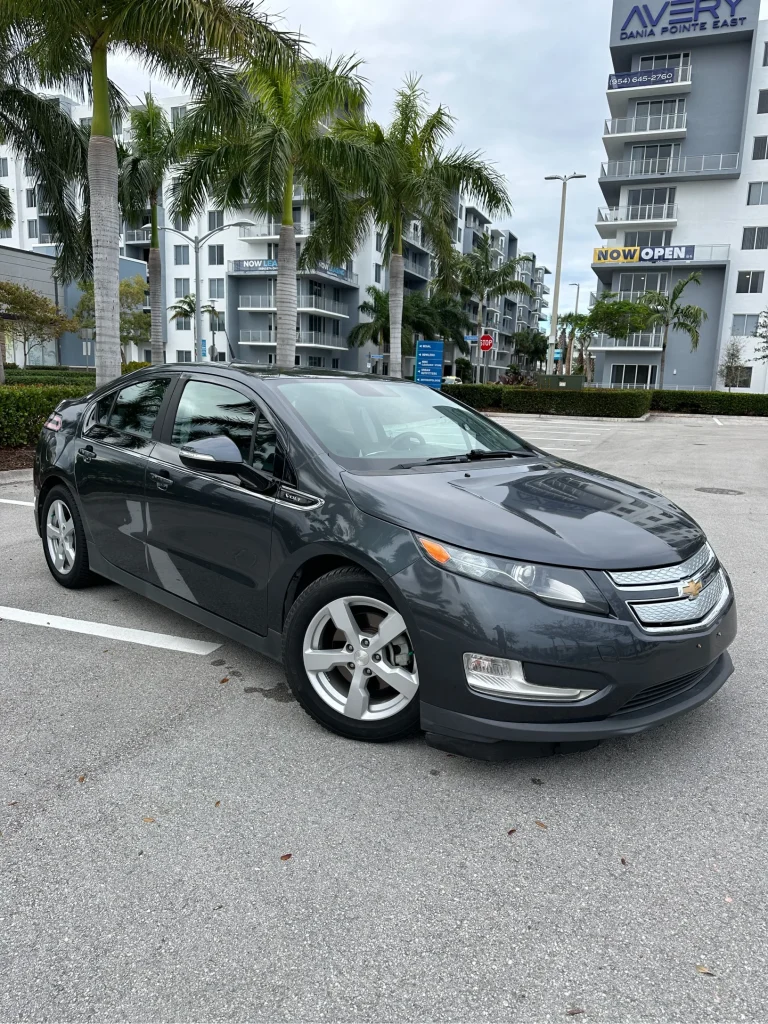 машина в аренду майами, chevrolet volt plug in hybrid, rent a car, car rental miami, front wheel drive, best car rental in miami, chevrolet volt hybrid аренда, CHEVROLET Volt Hybrid Plug-In, Аренда машин в Майами, аренда гибридных авто майами, аренда машины, прокат машин